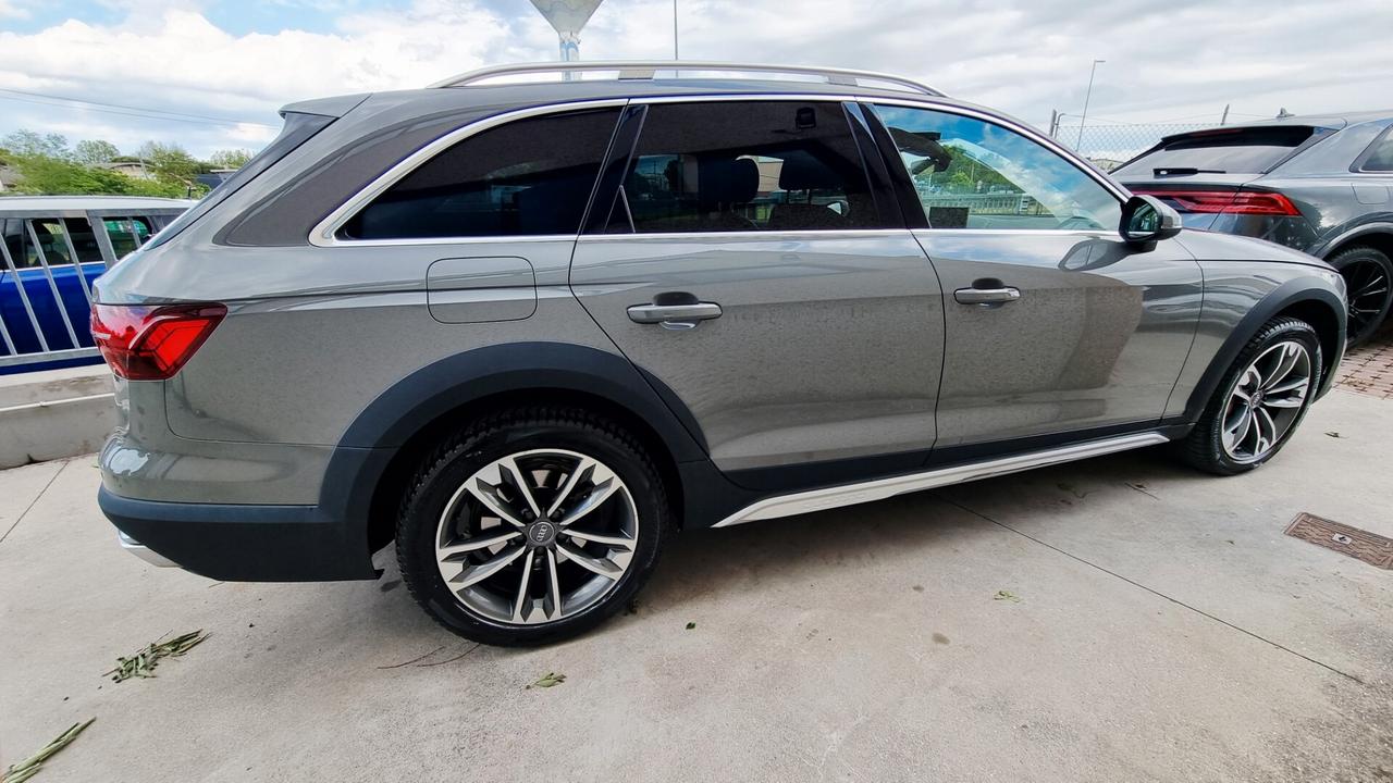 Audi A4 allroad 40 2.0 tdi mhev Business Evolution quattro 204cv