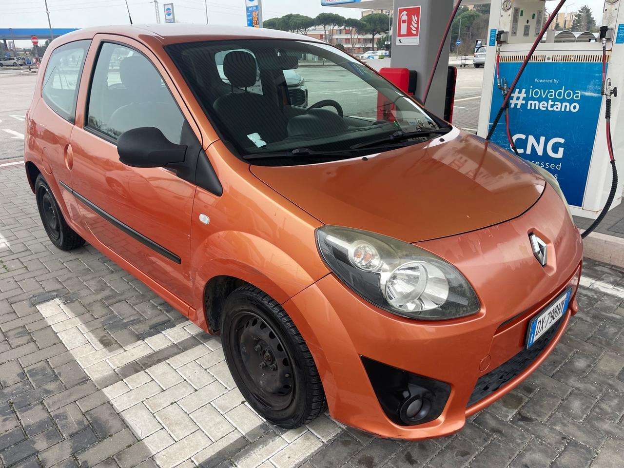 RENAULT TWINGO 1.2 BENZINA NEOPATENTATI 115.000 KM 2009.