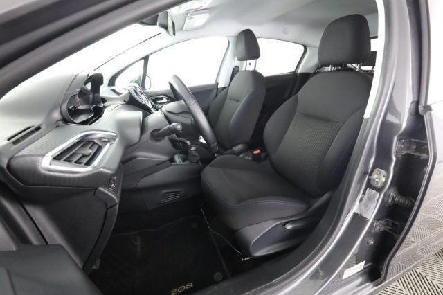 PEUGEOT 208 208 PureTech 82 5 porte Signature