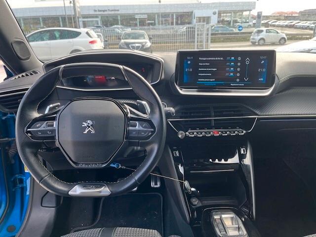 Peugeot 2008 PureTech 130 S&S EAT8 GT