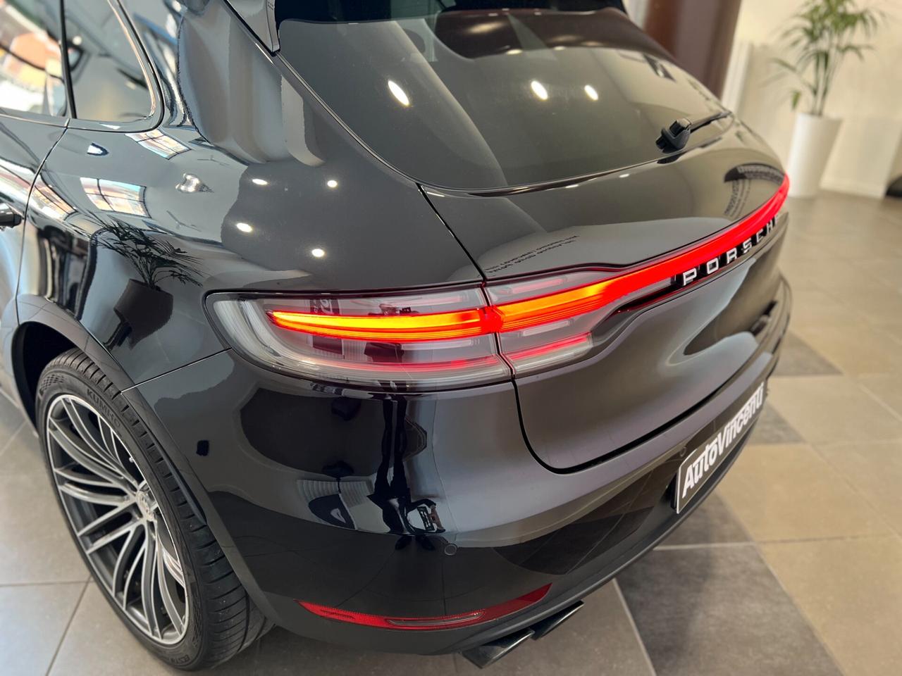 Porsche Macan 2.0 cc 245 cv PDK FULL OPT