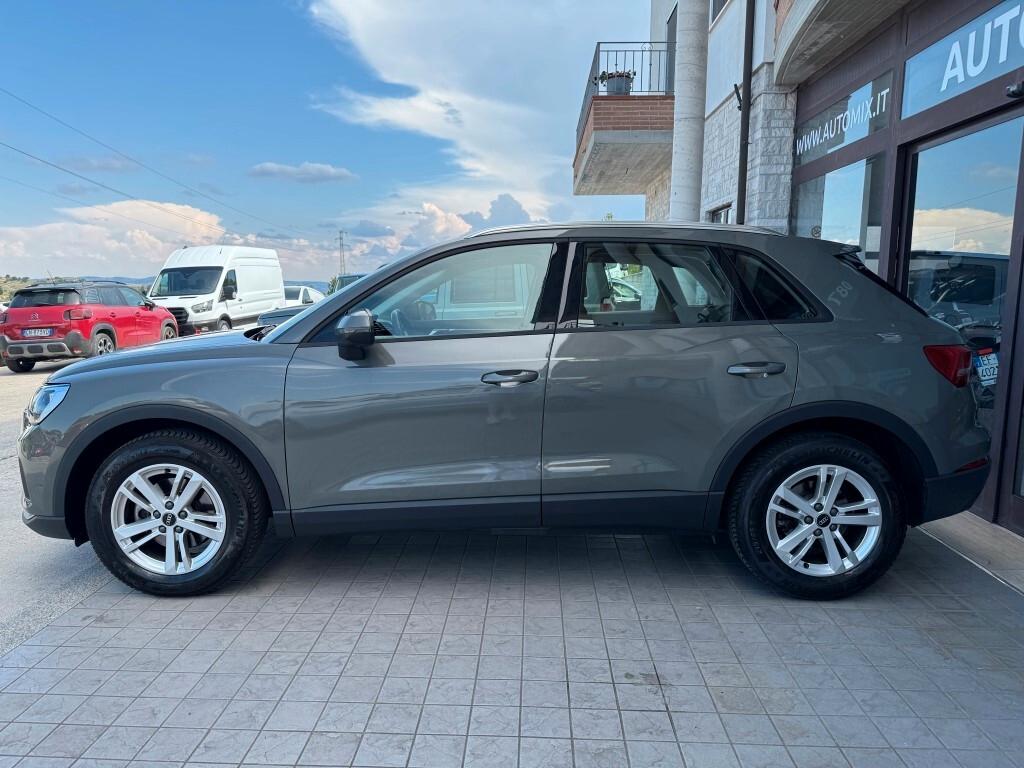 Audi Q3 35 TDI S tronic Business