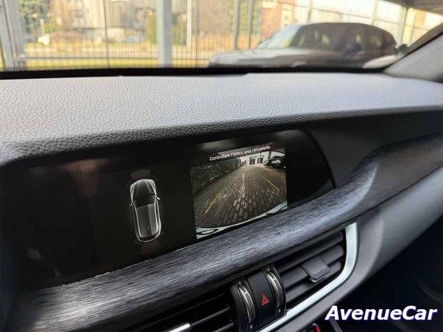 ALFA ROMEO Stelvio Super Business Q4 TELECAMERA POST. IVA ESPOSTA