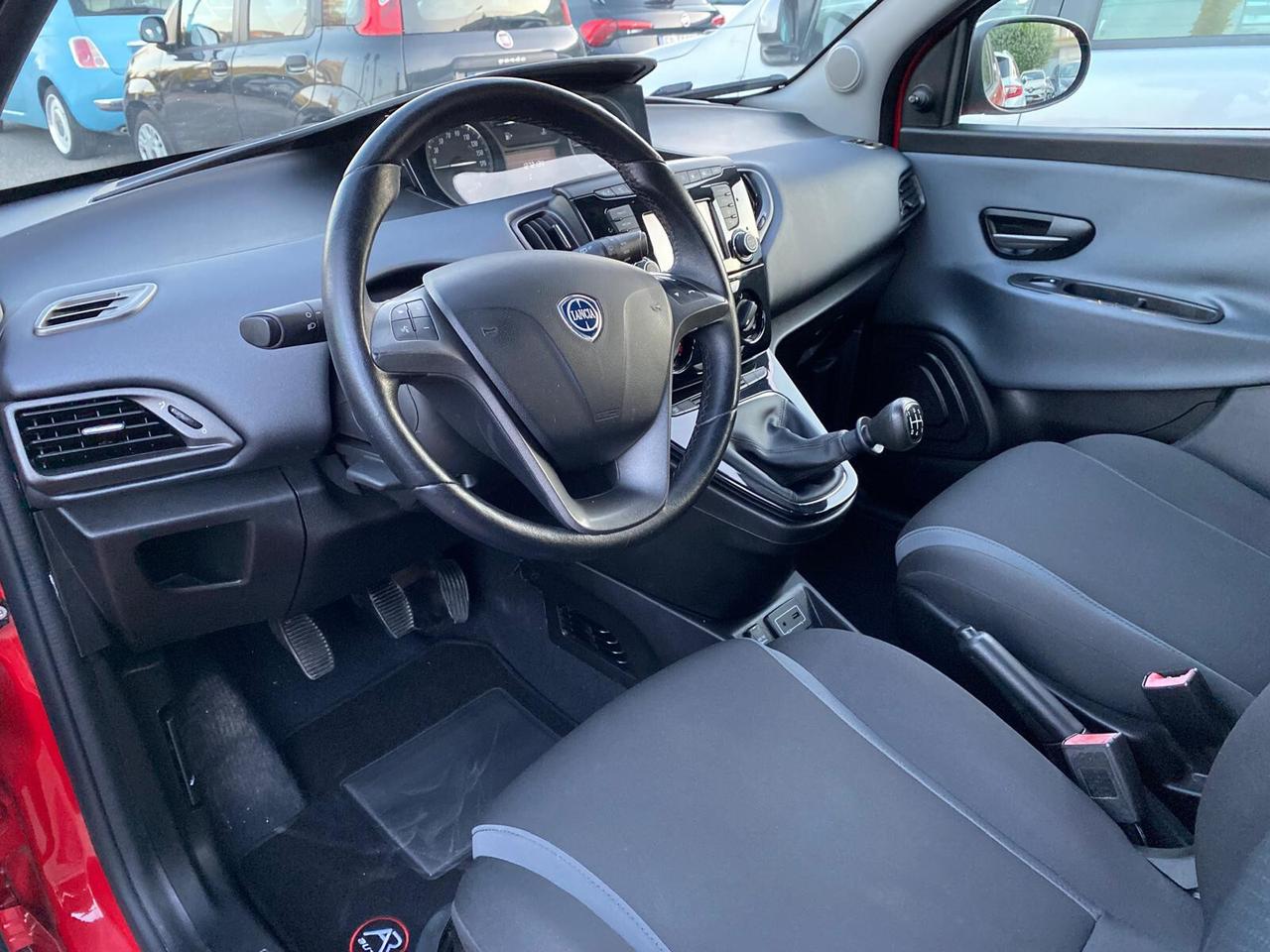 Lancia Ypsilon 1.2 69 CV GPL Ecochic Gold