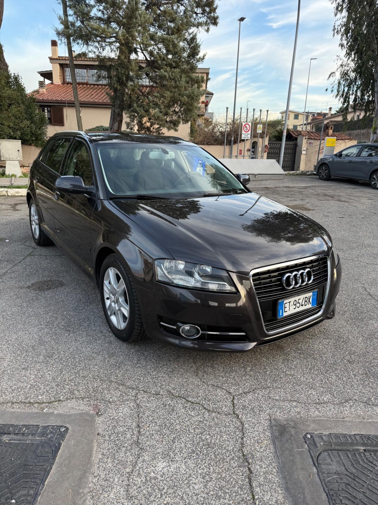 Audi A3 SPB 1.6 TDI 105 CV CR S tronic Attraction