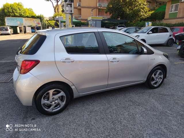Toyota Yaris Yaris III 2015 5p 1.5h Active