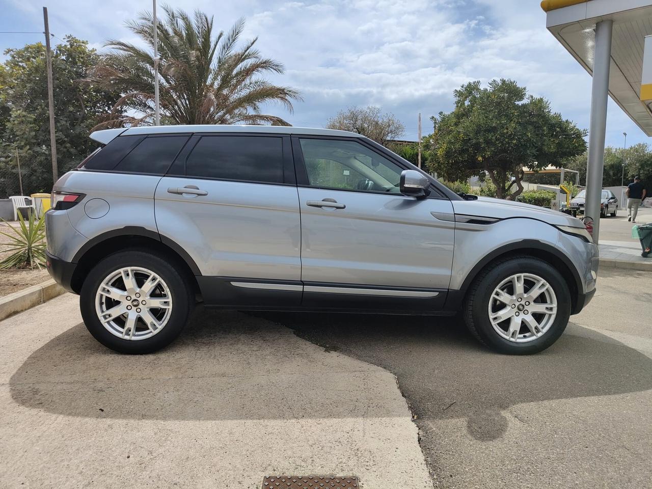 LAND ROVER RANGE ROVER EVOQUE 2.2 TD4