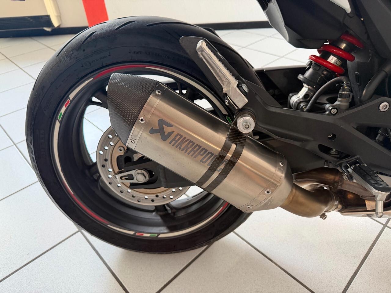 Honda CBR 600 F PERFETTA, GOMME OK, REVISIONATA, AKRAPOVIC