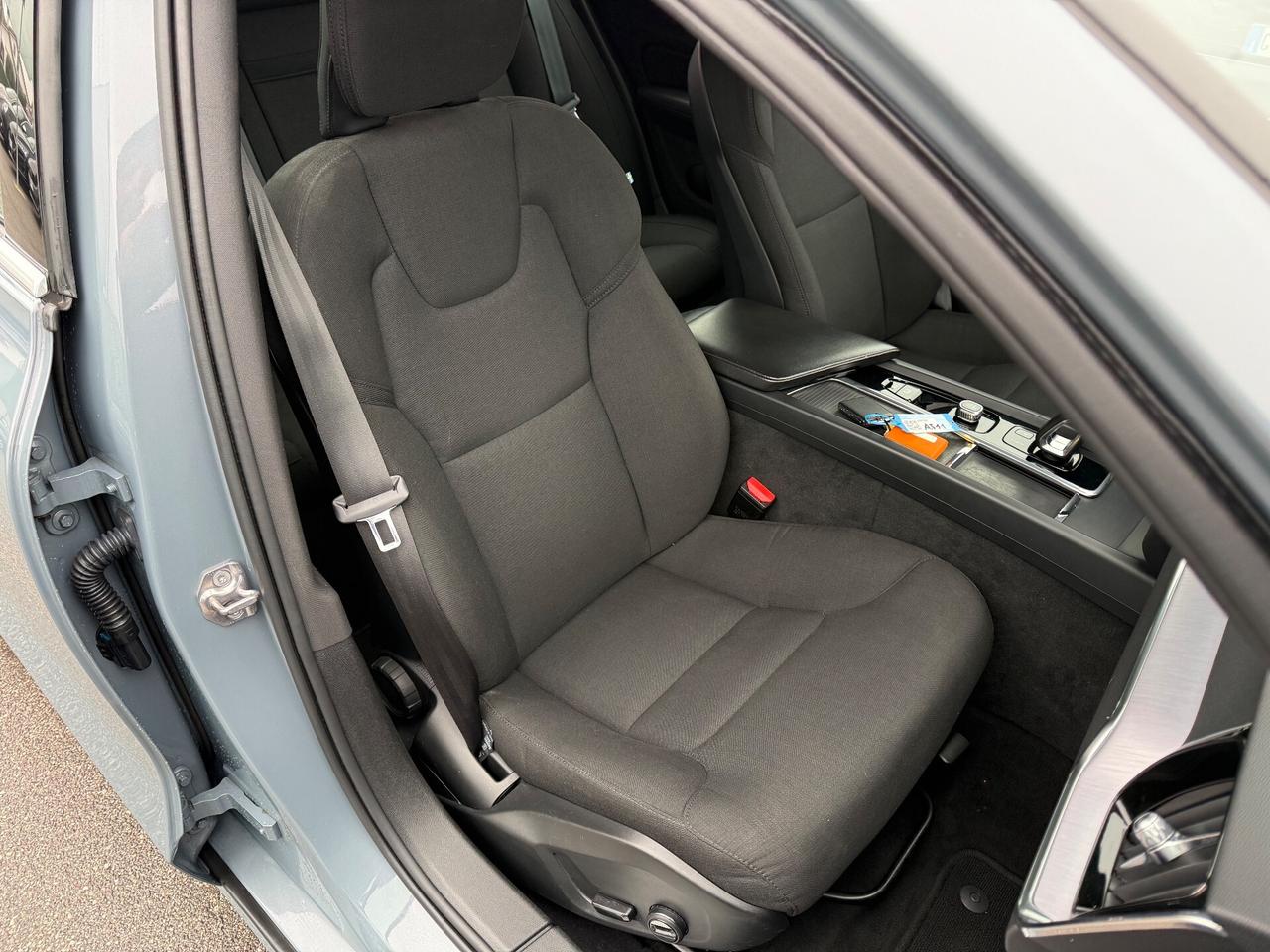 Volvo V60 B4 2.0 197 CV Geartronic Momentum Business Pro