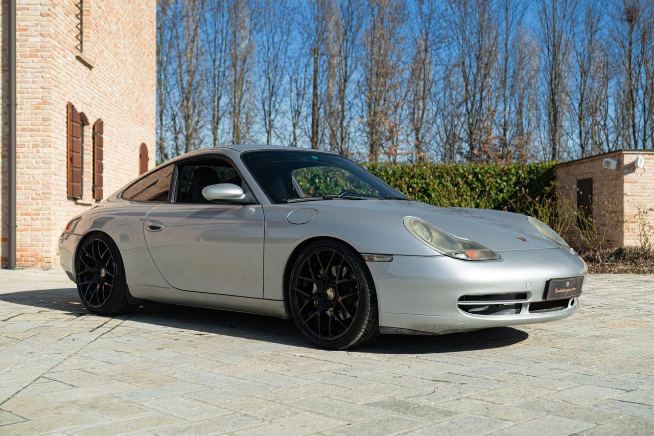 Porsche 996 (911) CARRERA 4 - POR00272