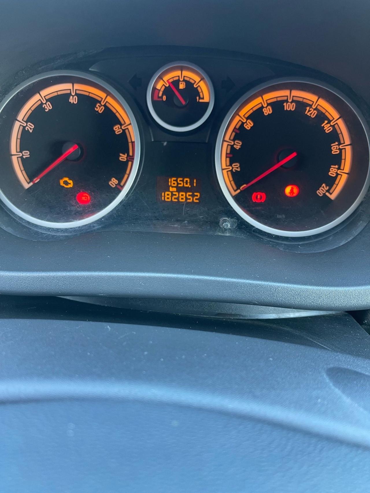 Opel Corsa 1.2 - GPL- NEOPATENTATI