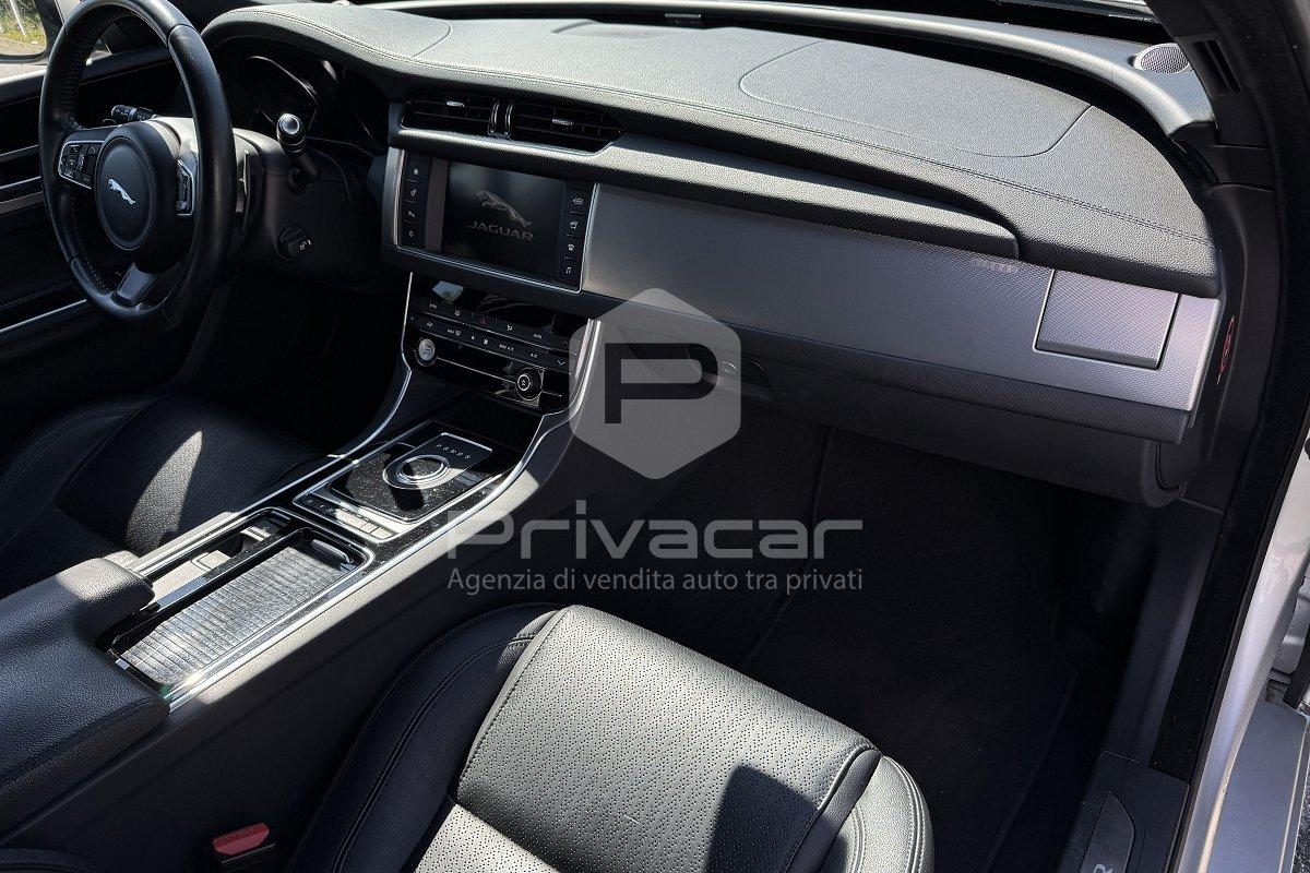 JAGUAR XF 2.0 D 180 CV aut. Prestige