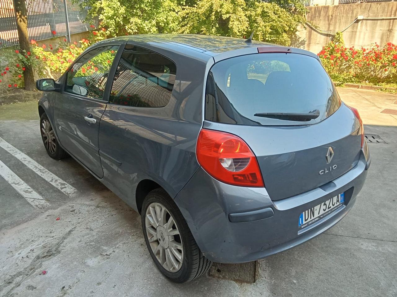 Renault Clio Storia 1.2 16V 5 porte Dynamique