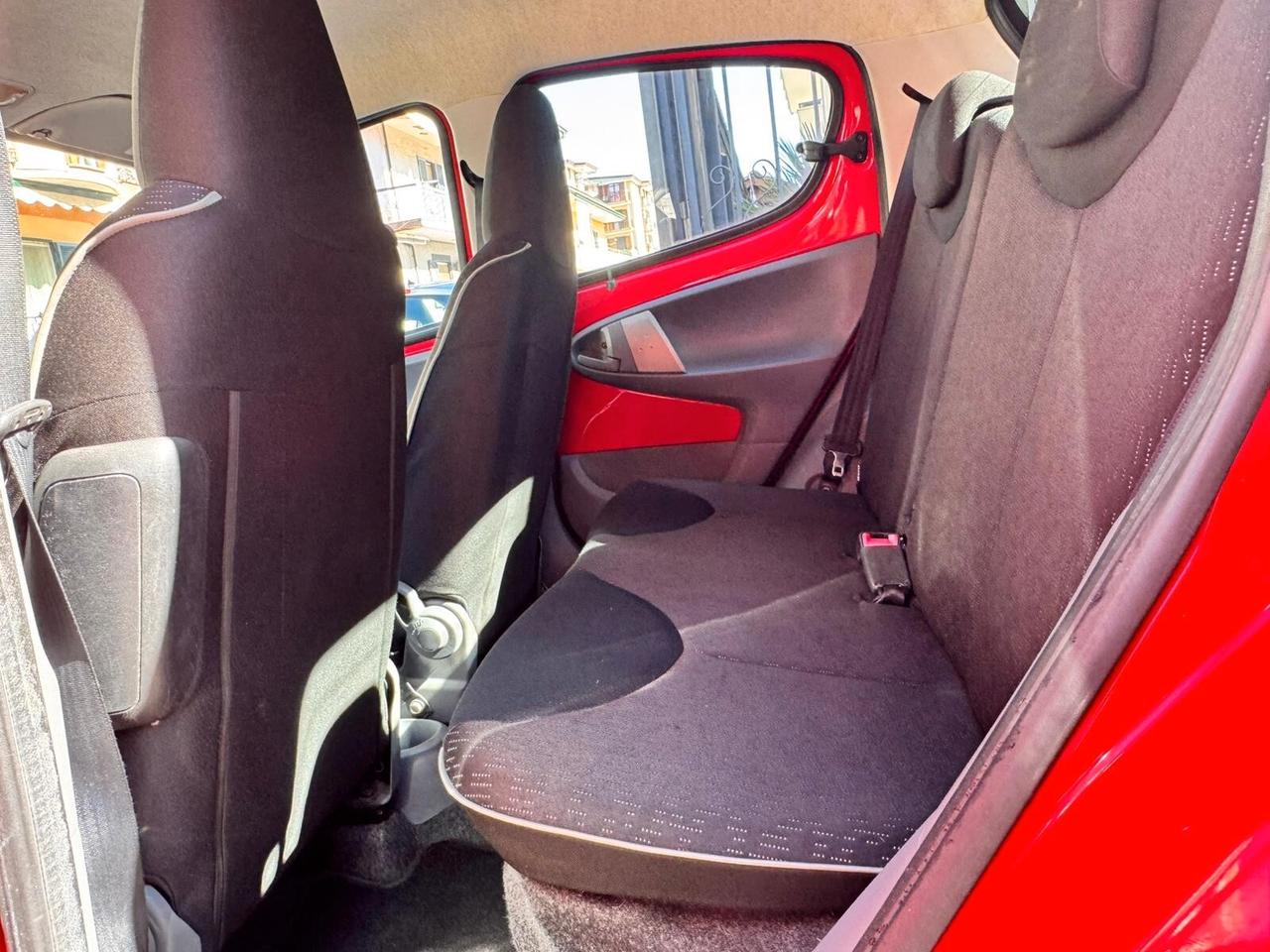 Peugeot 107 1.0 68CV 5p. Sweet Years