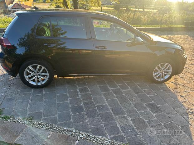 Golf 2.0 150cv dsg 12mesi garanzia