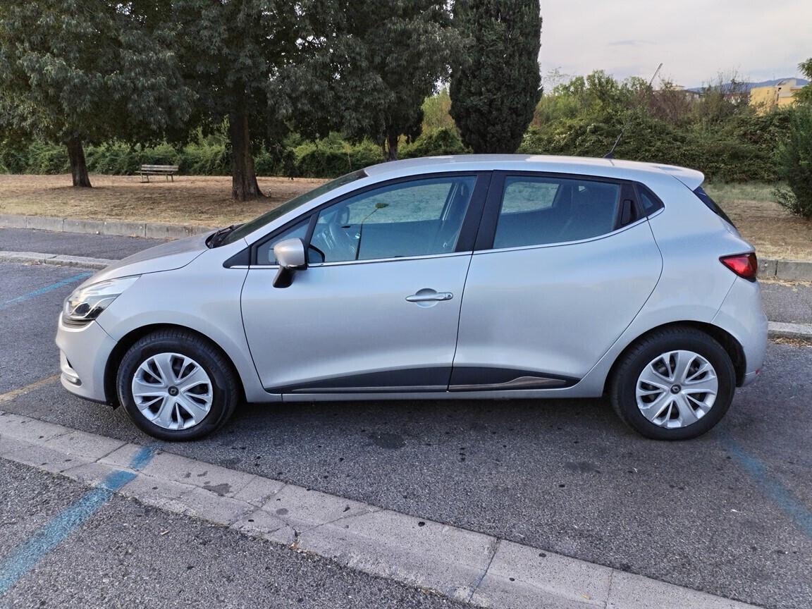 Renault Clio TCe 90CV GPL 5 p Energy Zen 110000KM 9/2017 TAGLIANDATA E GOMMATA