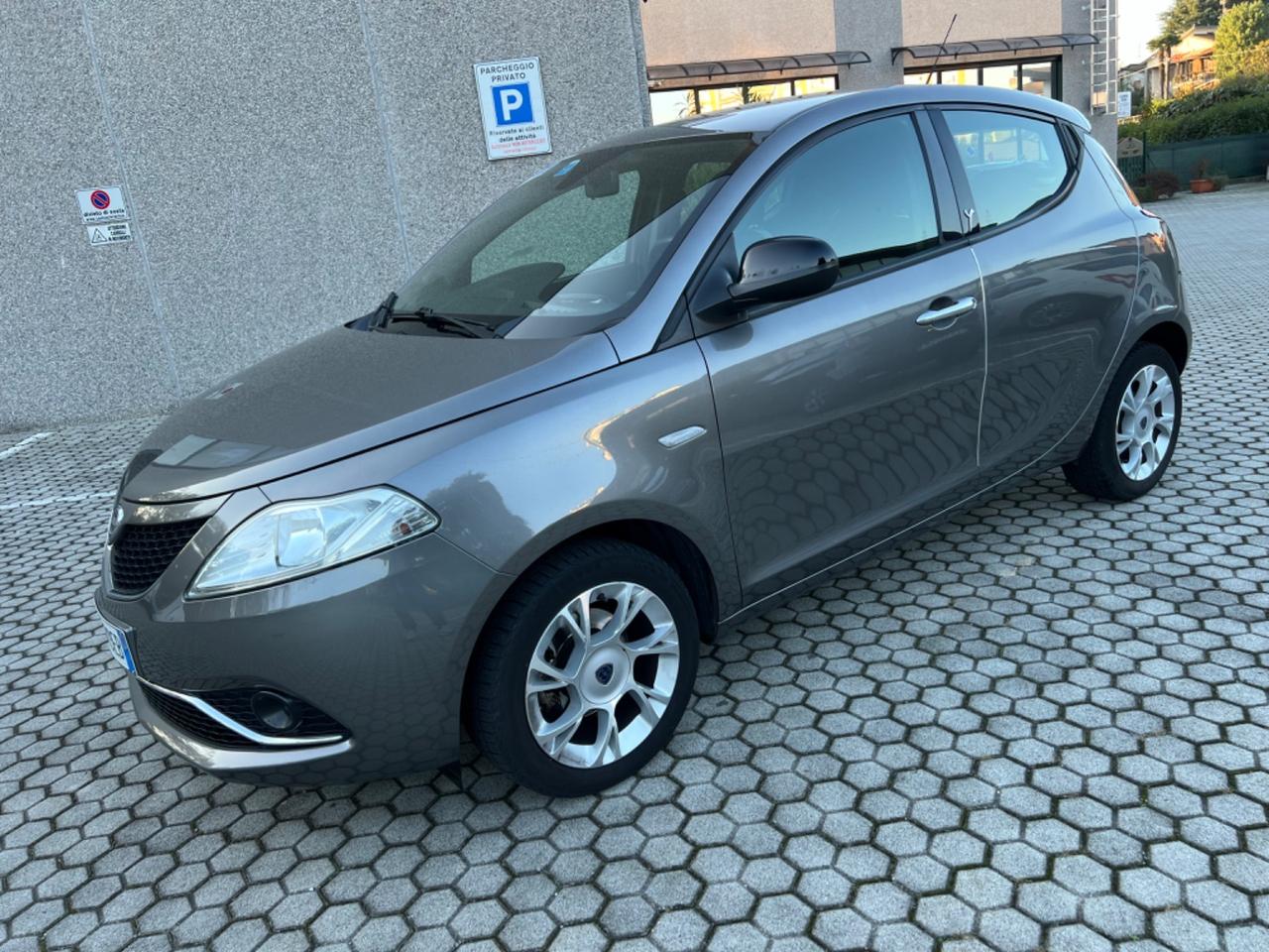 Lancia Ypsilon 1.2 69 CV 5 porte Opening Edition*NEOPATENTATI