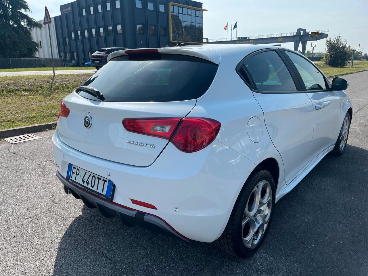 Alfa Romeo Giulietta 1.6 JTDm TCT 120 CV