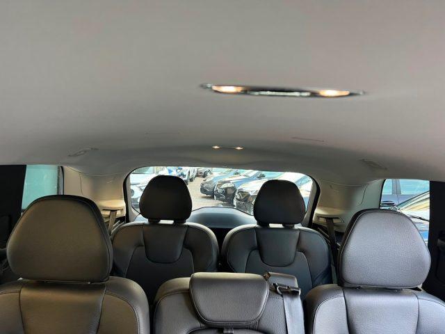 VOLVO XC90 B5 (d) AWD automatico 7 posti Momentum Pro