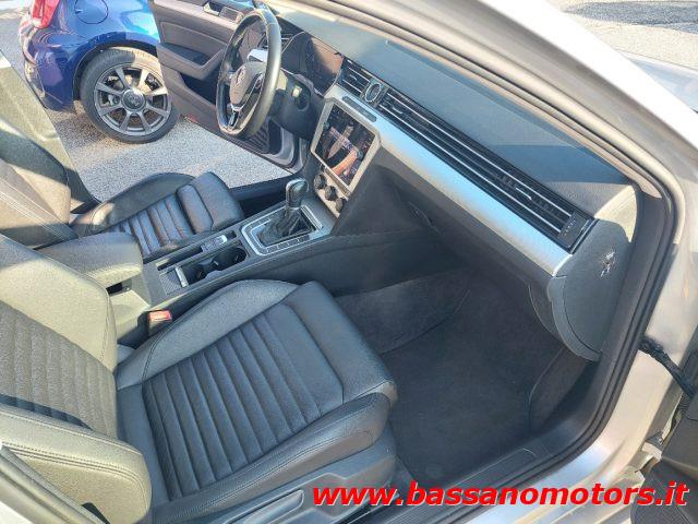 VOLKSWAGEN Passat Variant 2.0 TDI DSG Business VIRTUAL & PELLE & TETTO