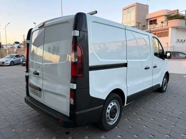 Renault Trafic 2.0 dCi 120 cv P.c T.n Ice 2021