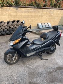 Suzuki Burgman 400