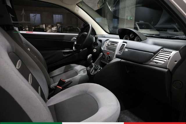 Lancia Ypsilon 1.2 8v Oro Plus