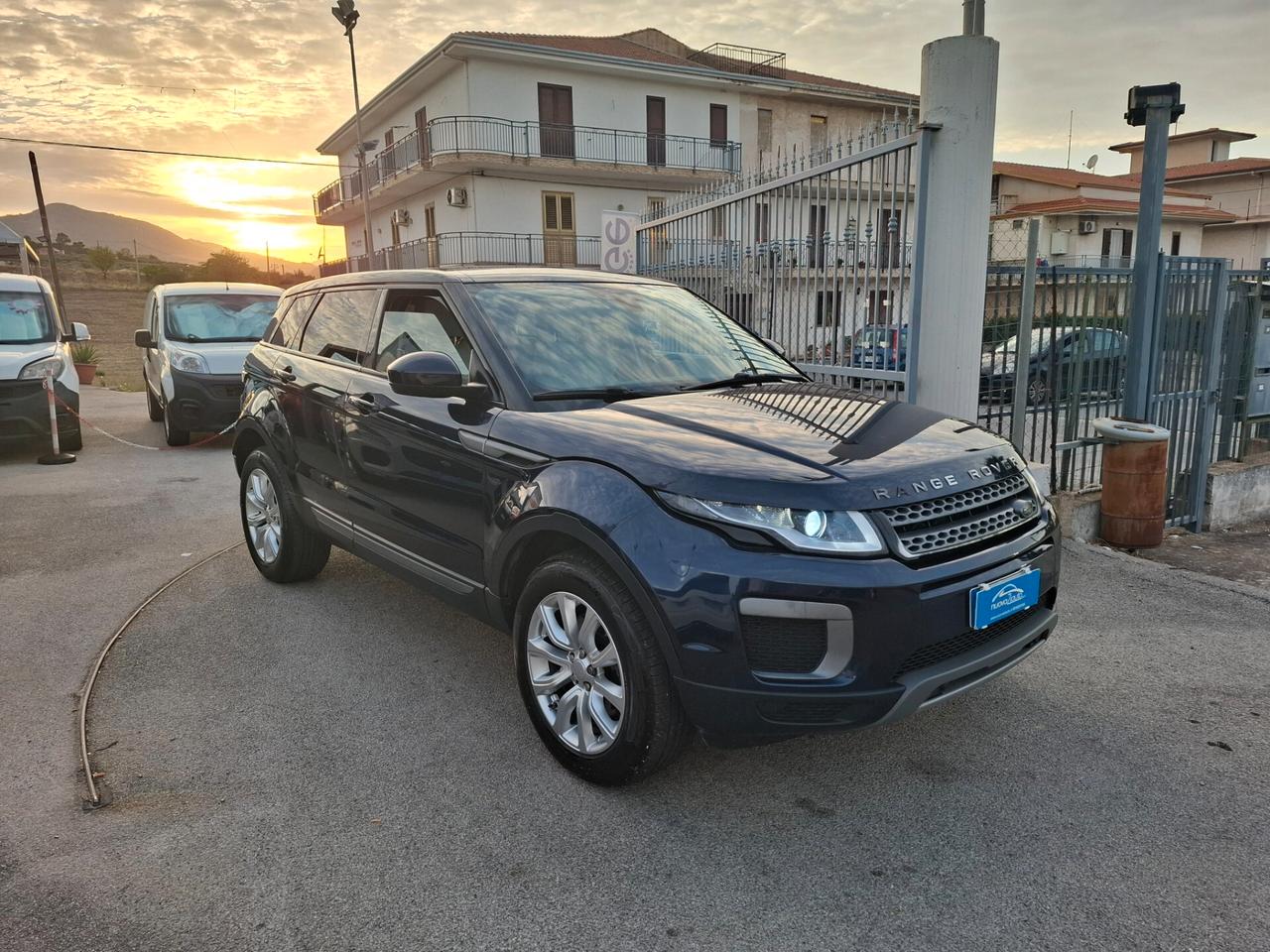 Land Rover Evoque 2.0 TD4 180cv Tetto panoramico
