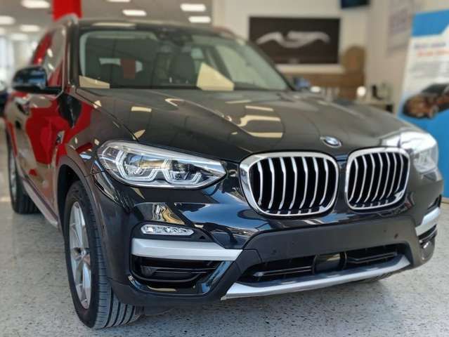 BMW X3 sdrive18d xLine 150cv automatica*full* X-LINE