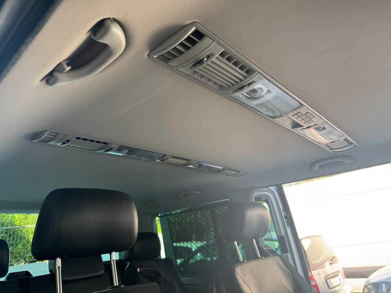 Volkswagen Multivan T5 2.0TD HIGHLINE 140cv DSG 7P