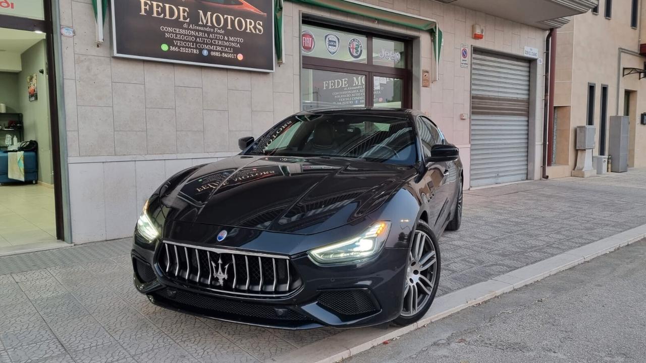 Maserati Ghibli Nerissimo Edition 3.0 250cv PARI AL NUOVO !