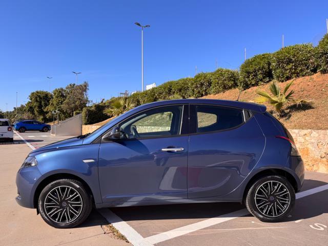 LANCIA Ypsilon 1.0 HYBRID GOLD 5 POSTI+NAVI+SENSORI