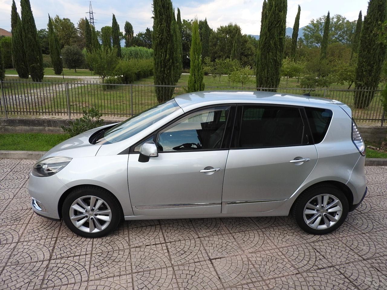 Renault Scenic XMod 1.5 dCi 110CV