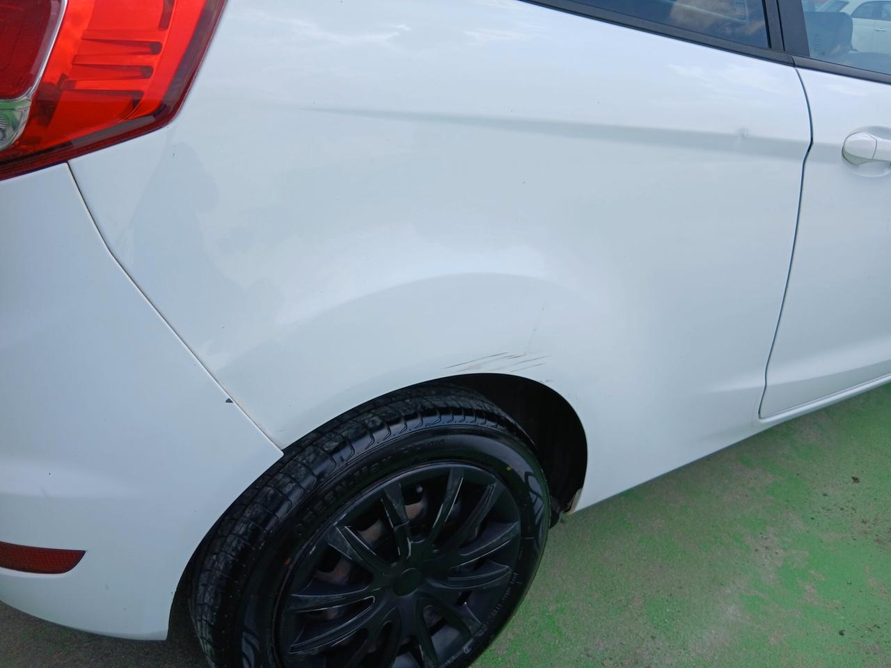 FORD FIESTA BICOLOR 1.4 GPL
