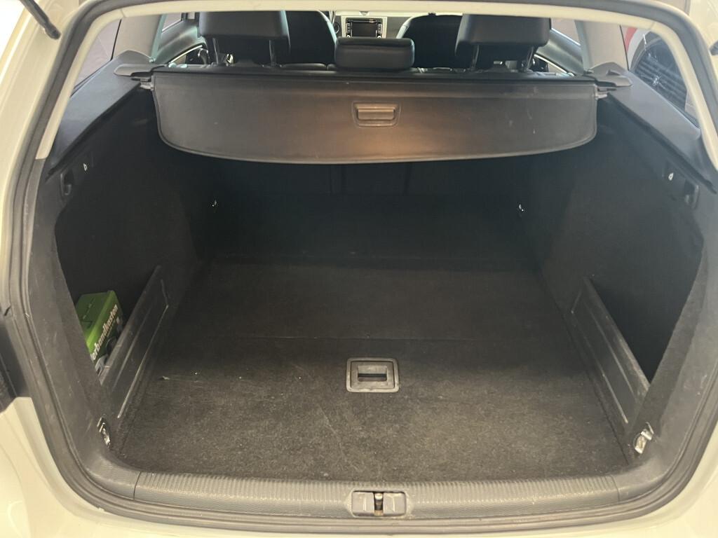 Volkswagen Passat Var. 2.0 TDI 140 PS
