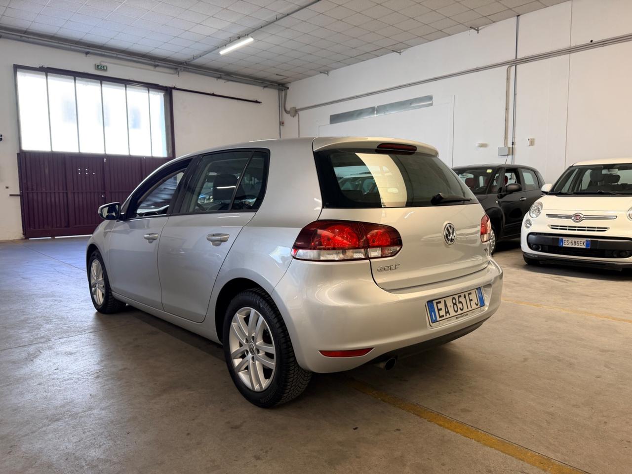 Volkswagen Golf 1.6 TDI DPF DSG 5p. Highline