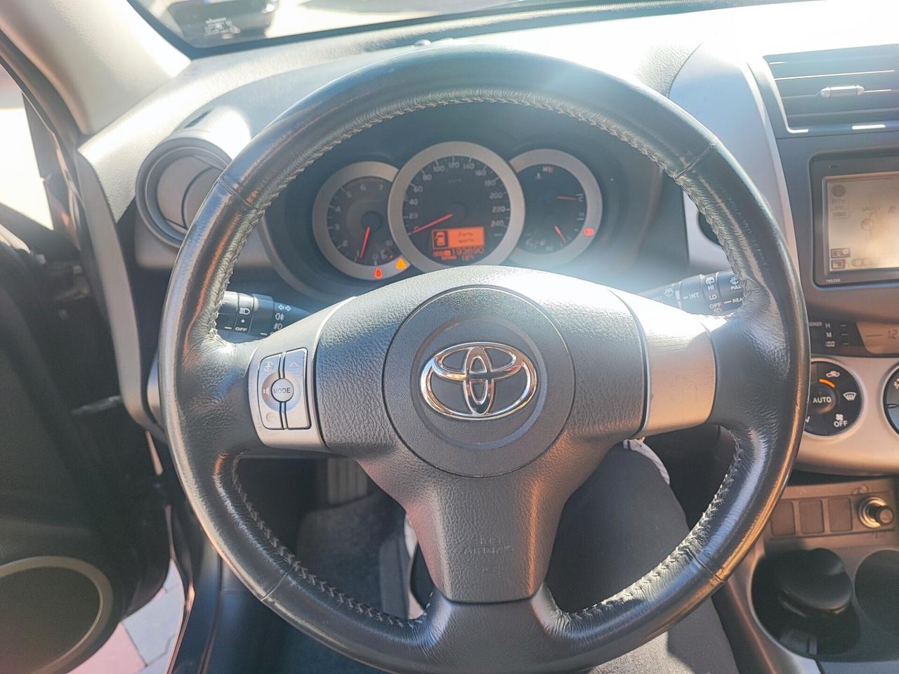 Toyota RAV4 2.2 D-4D 136CV Luxury- GancioTraino