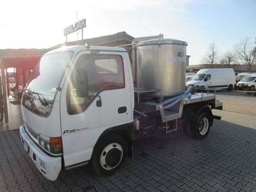 Isuzu NPR CISTERNA TRASPORTO LATTE