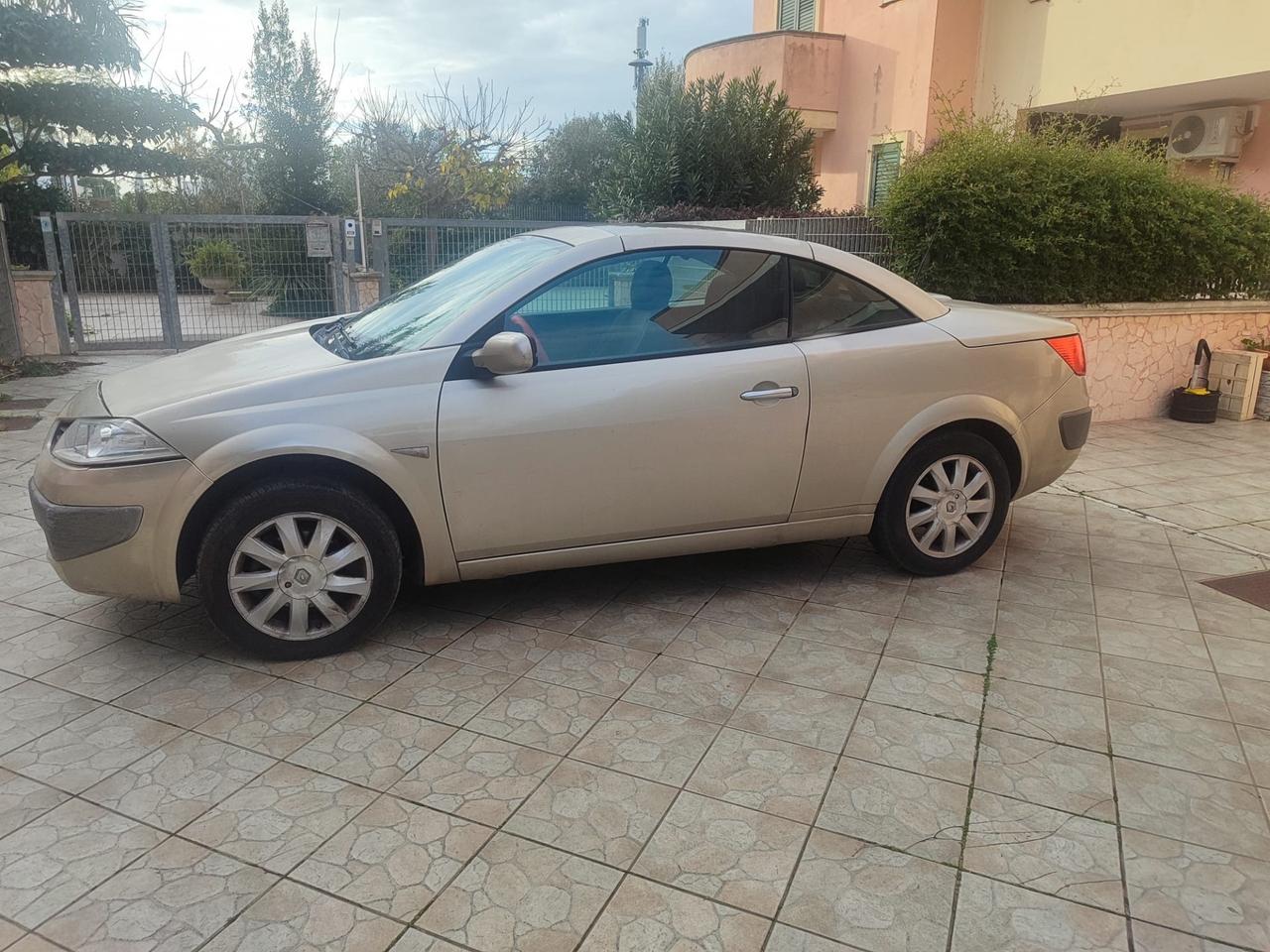 Renault Megane Mégane C-C 1.6 16V Exception cabrio