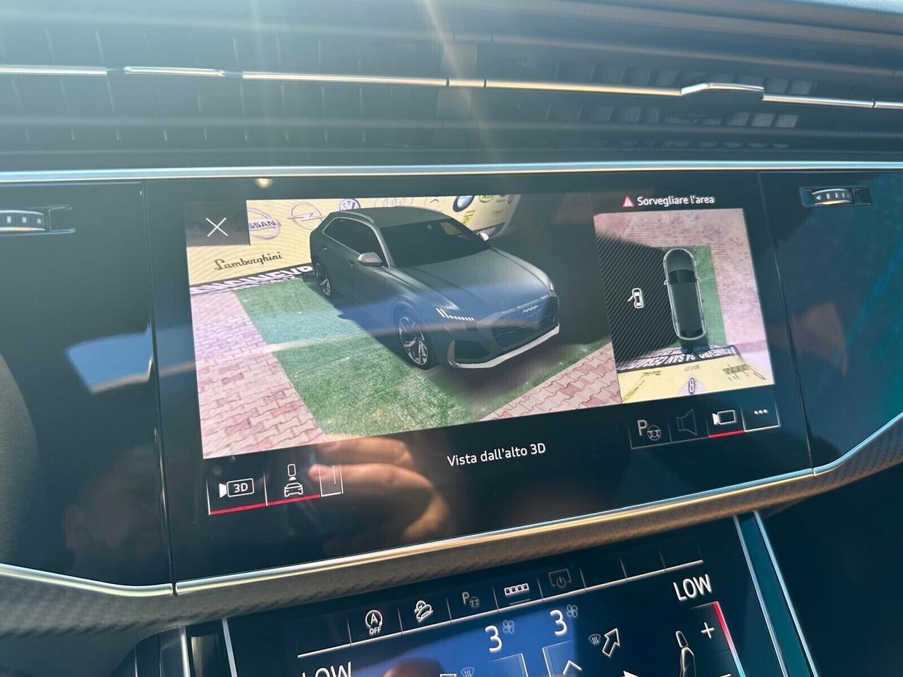 Audi Q8 RS TFSI V8 quattro tiptronic