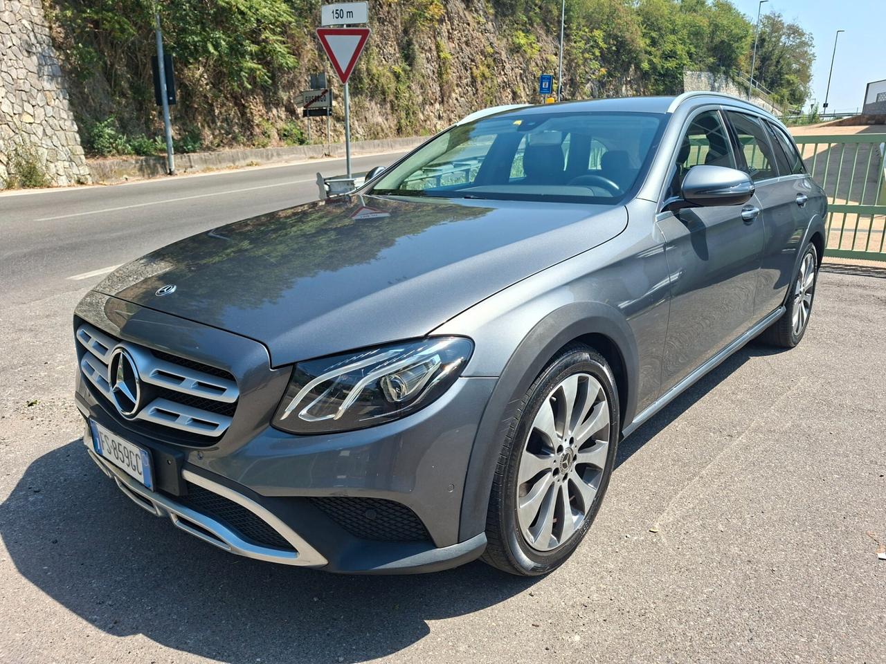 Mercedes-Benz E 220 ALL-TERRAIN 4MATIC