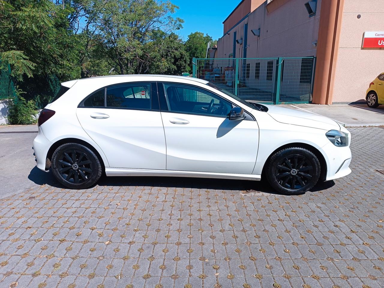 Mercedes-benz A 180 Sport SCARICO AMG