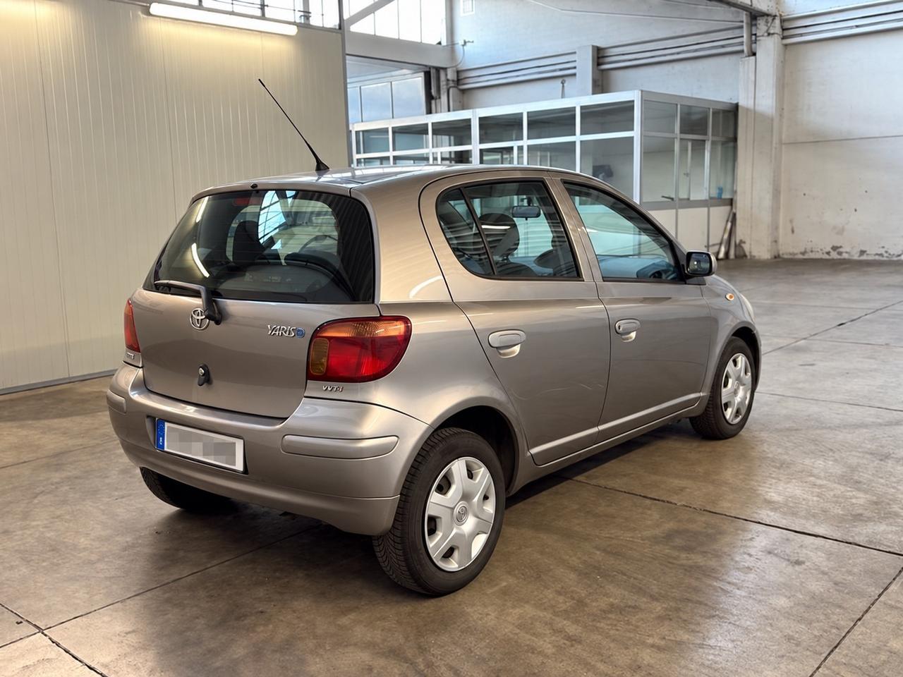 Toyota Yaris 1.0i 16V cat 3 porte Sol