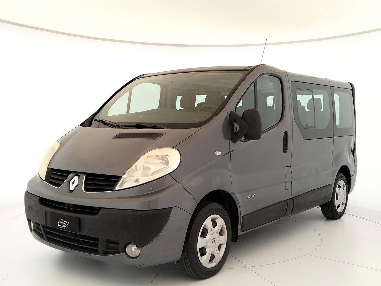 Renault Trafic 2.0 dCi 115cv Passenger - 9 POSTI