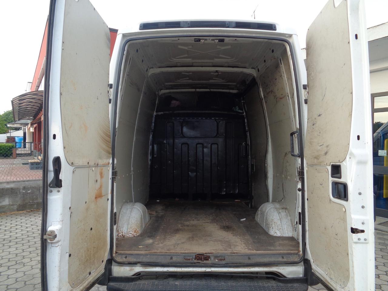 Iveco Daily 35C10 2.3 Hpi Cabinato