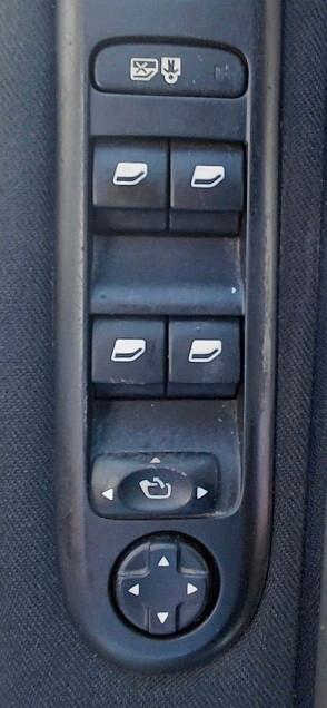 Peugeot 3008 HYbrid4