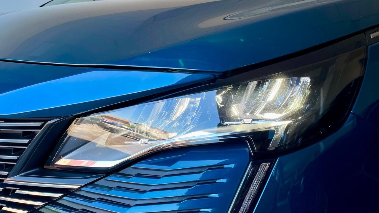 PEUGEOT 5008 1.5 ALLURE 131CV - SETTE POSTI, FULL LED, NEOPATENTATI
