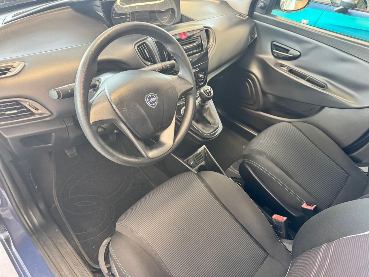 Lancia Ypsilon 1.2 69 CV 5 porte Mya