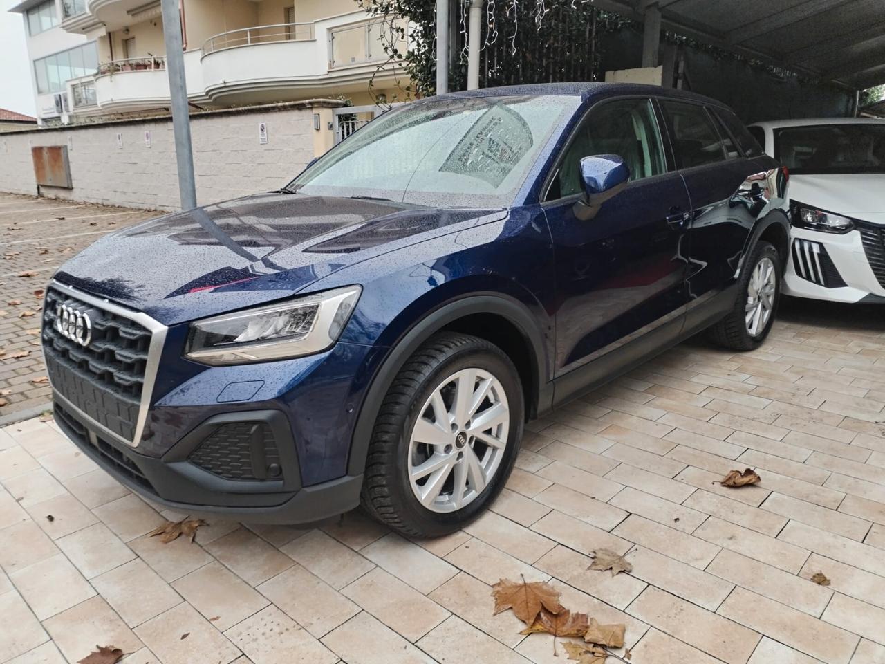 Audi Q2 35 TDI quattro S tronic Identity Black