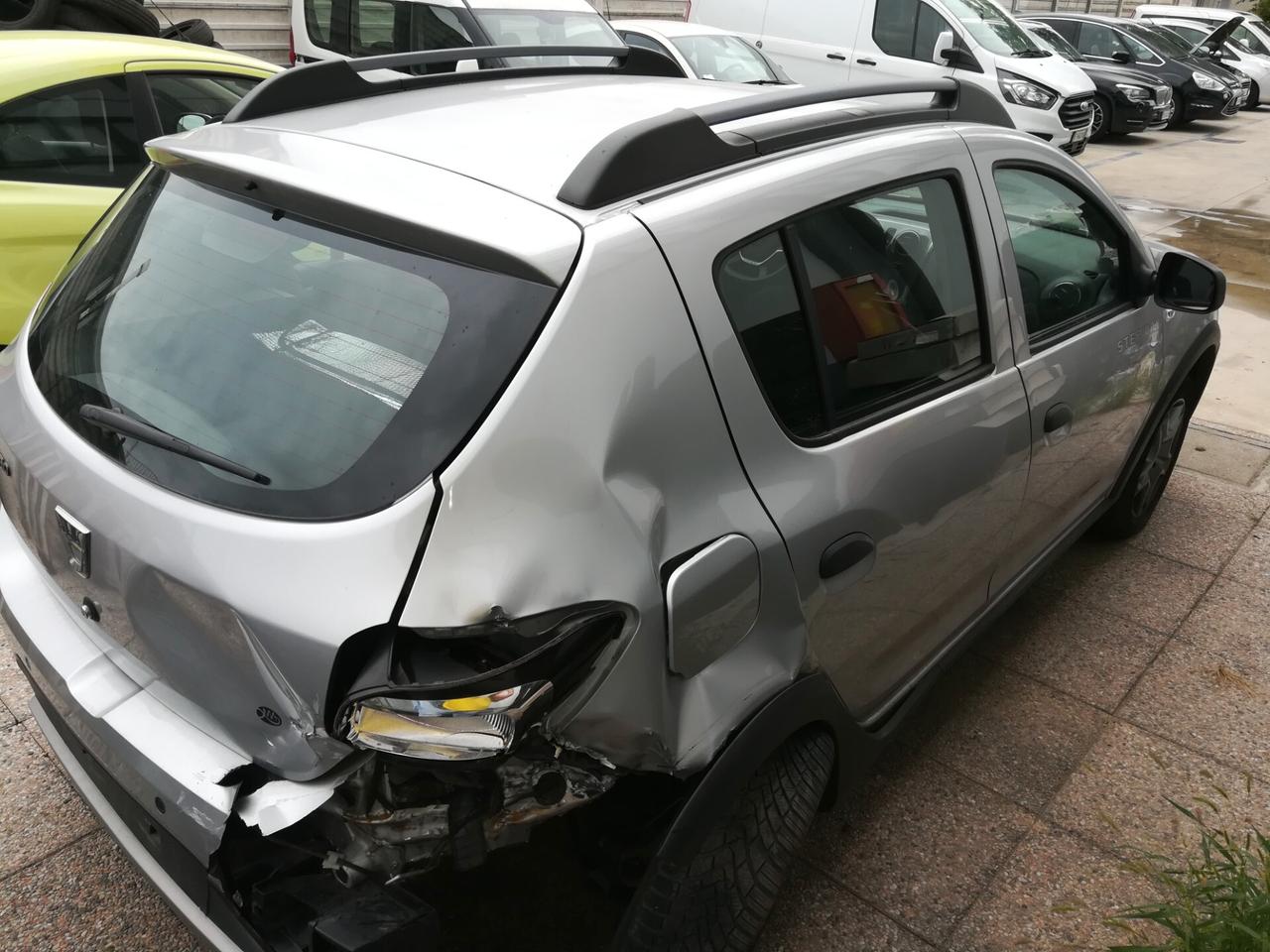Dacia Sandero Stepway 1.5 dCi 90CV INCIDENTATA